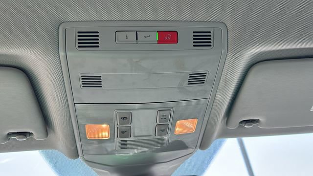 Used 2025 Volkswagen Jetta SE image 24