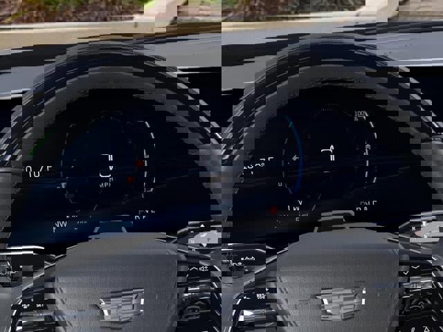 New 2026 Cadillac Lyriq Signature Luxury image 18