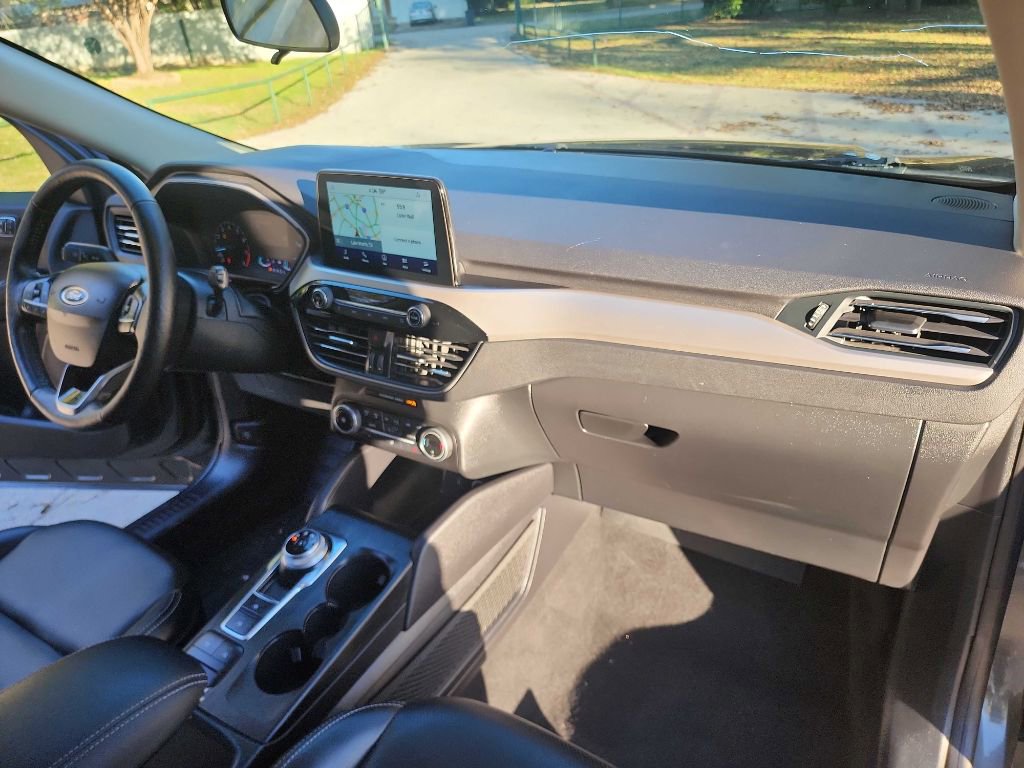 Used 2020 Ford Escape SEL image 40