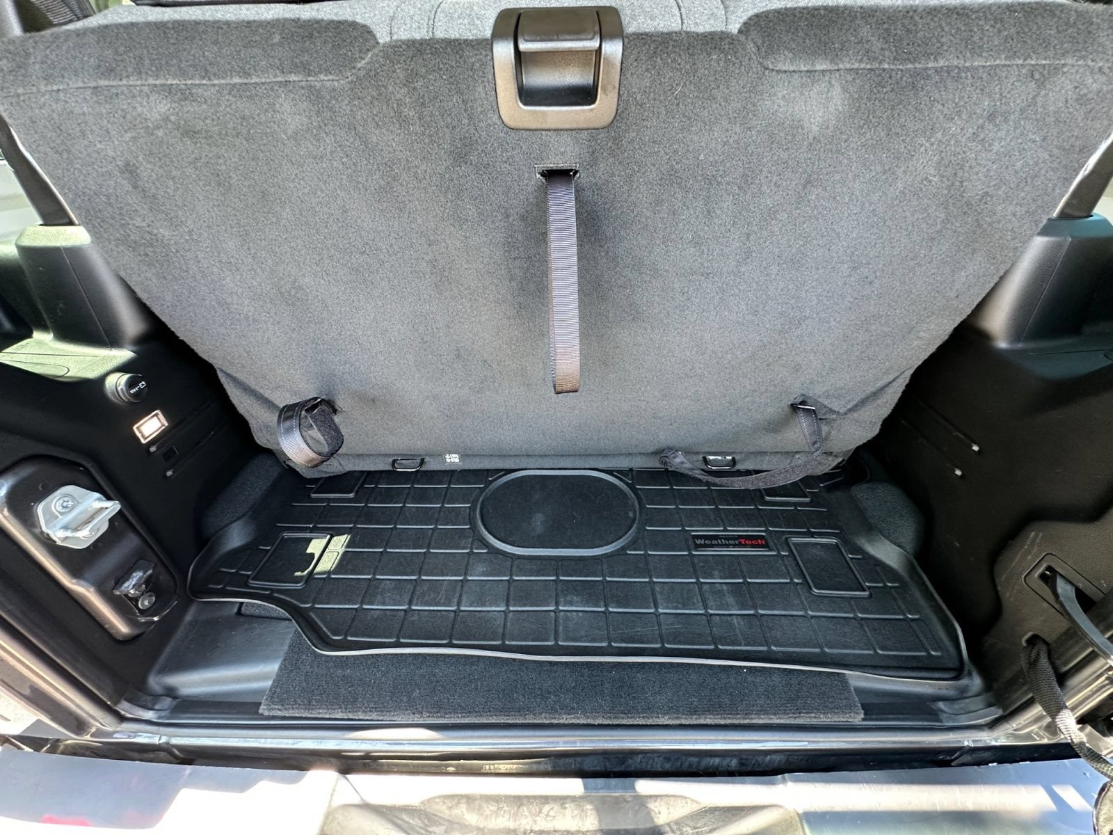 Used 2024 Jeep Wrangler Rubicon AWD/4WD image 33