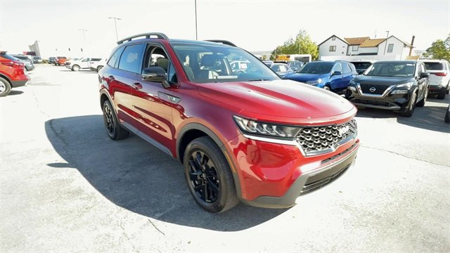 Used 2023 Kia Sorento S w/ Panoramic Sunroof Package image 2