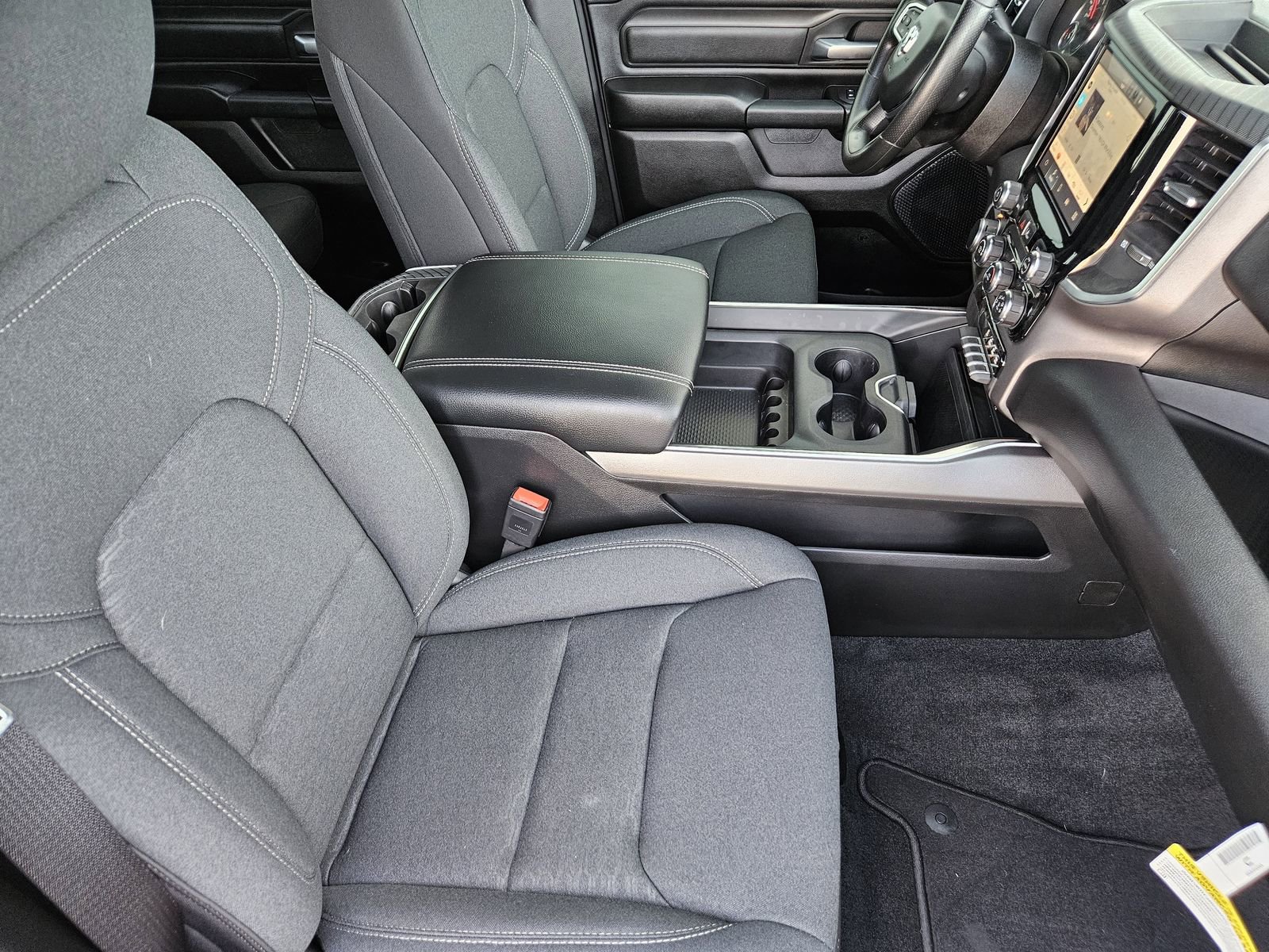 Used 2026 RAM 1500 Express AWD/4WD image 17