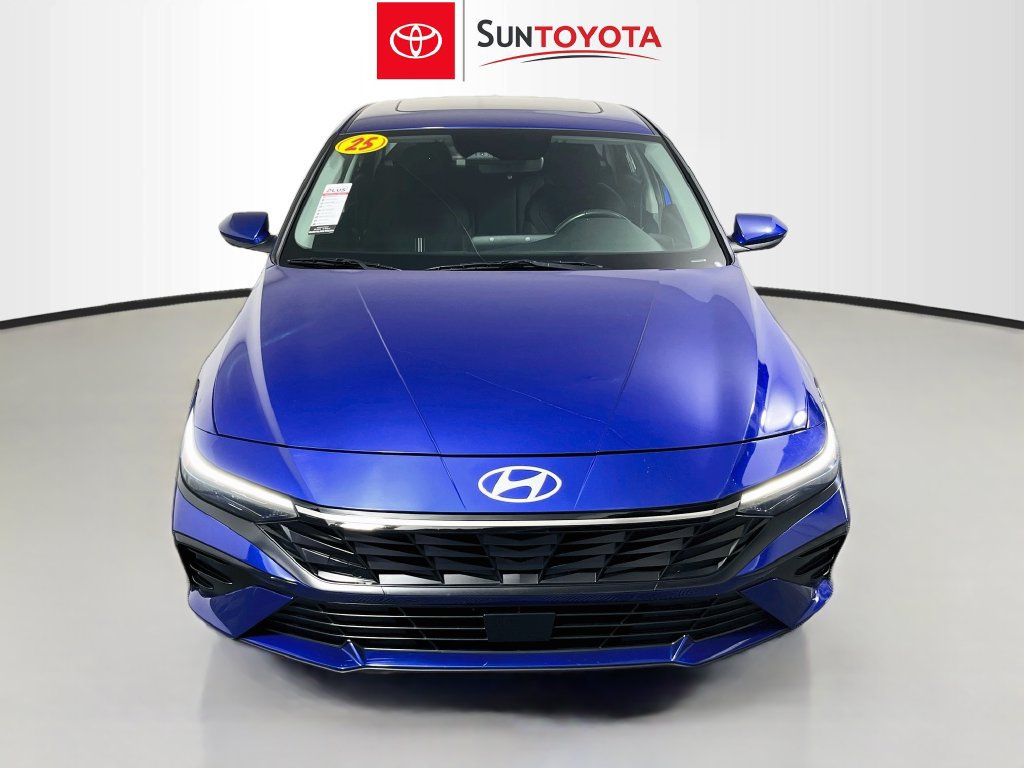 Used 2025 Hyundai Elantra SEL FWD image 8
