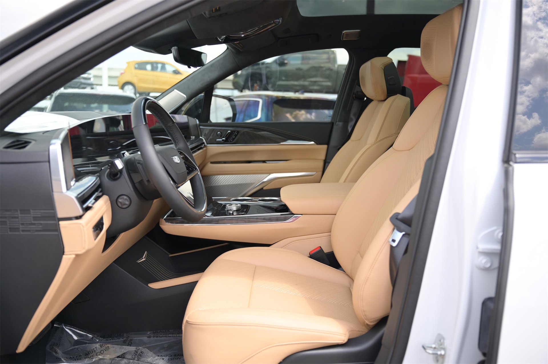 New 2025 Cadillac Escalade IQ Luxury 2 image 16