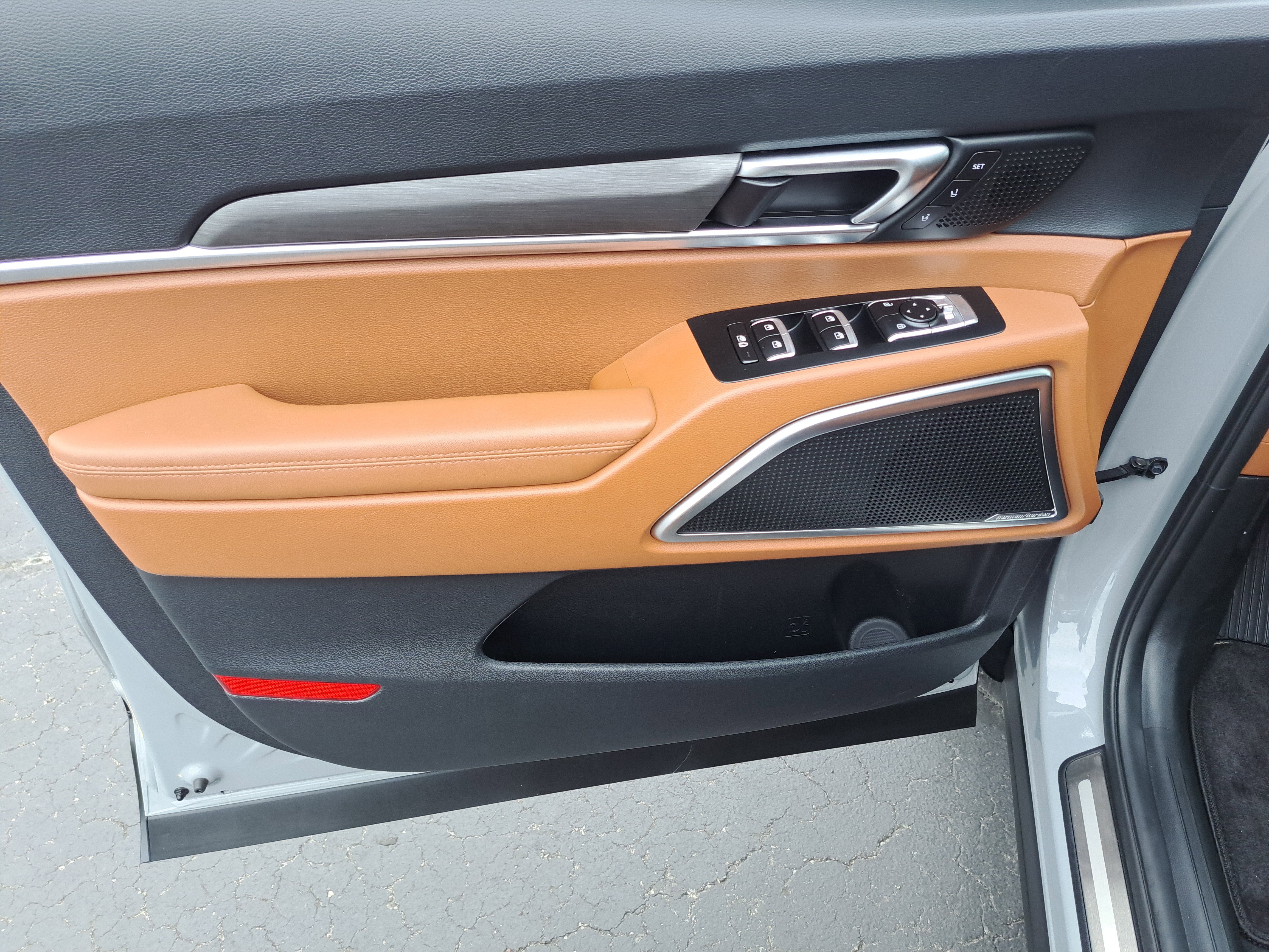 Used 2024 Kia Telluride SX X-Pro image 16