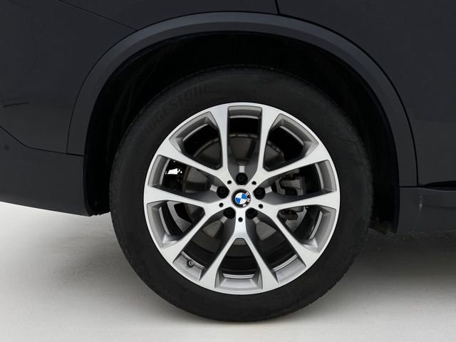 Used 2019 BMW X5 xDrive40i w/ Premium Package 2 AWD/4WD image 29