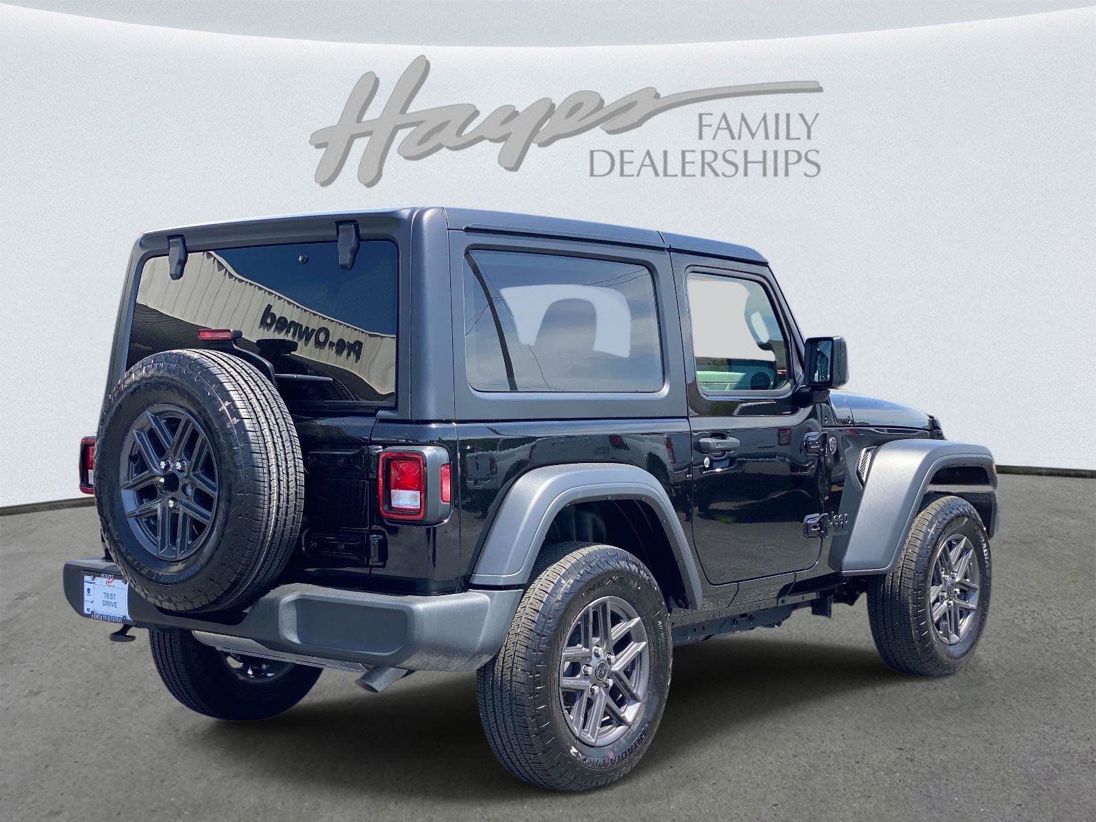 Used 2024 Jeep Wrangler Sport AWD/4WD video 3