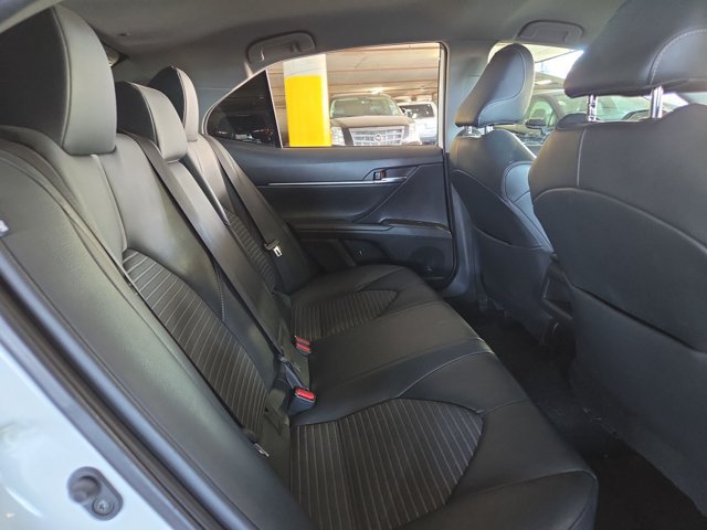 Used 2021 Toyota Camry SE w/ Carpet Mat Package (TMS) FWD image 18