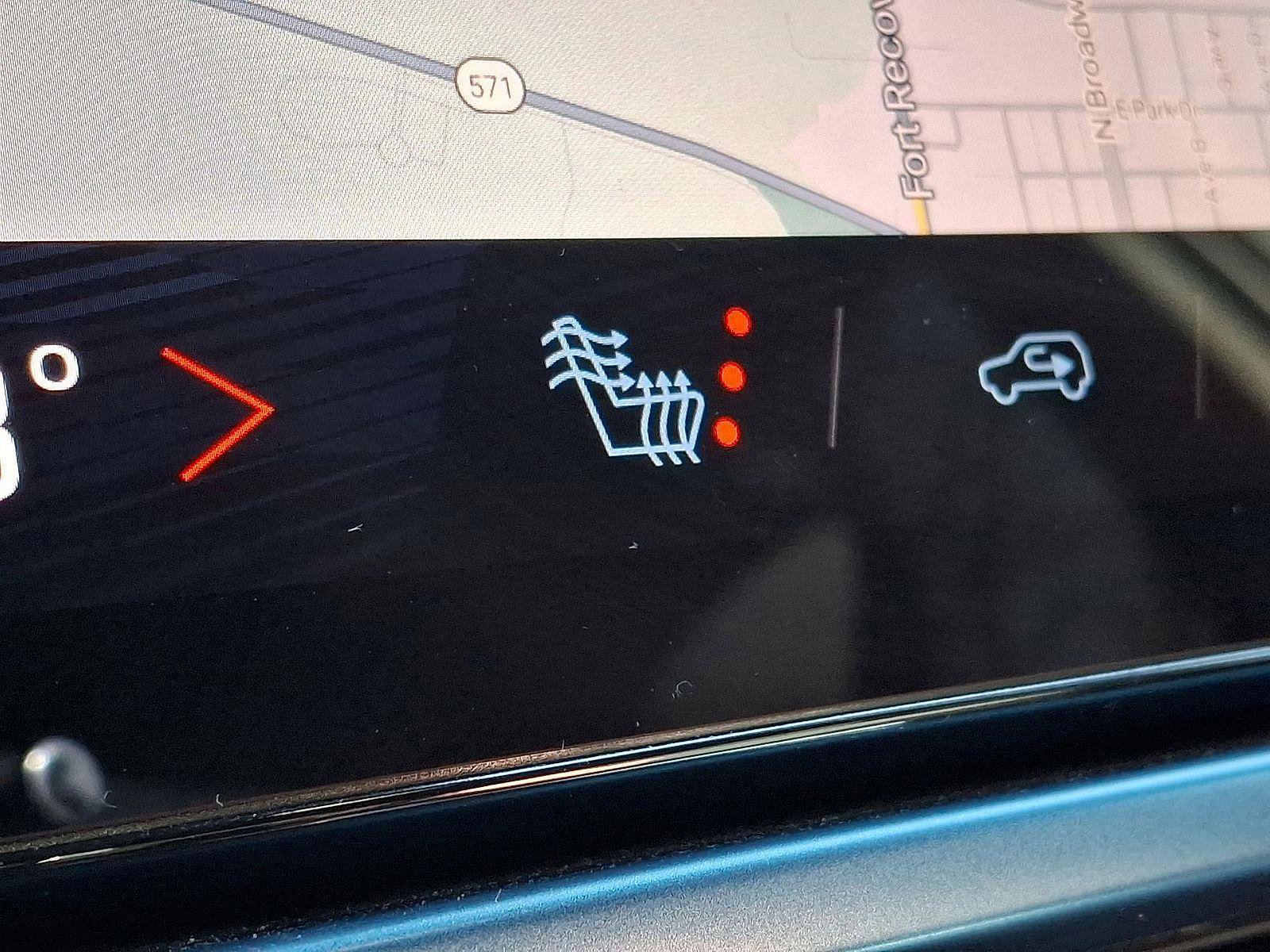 Used 2024 Chevrolet Equinox EV LT image 25