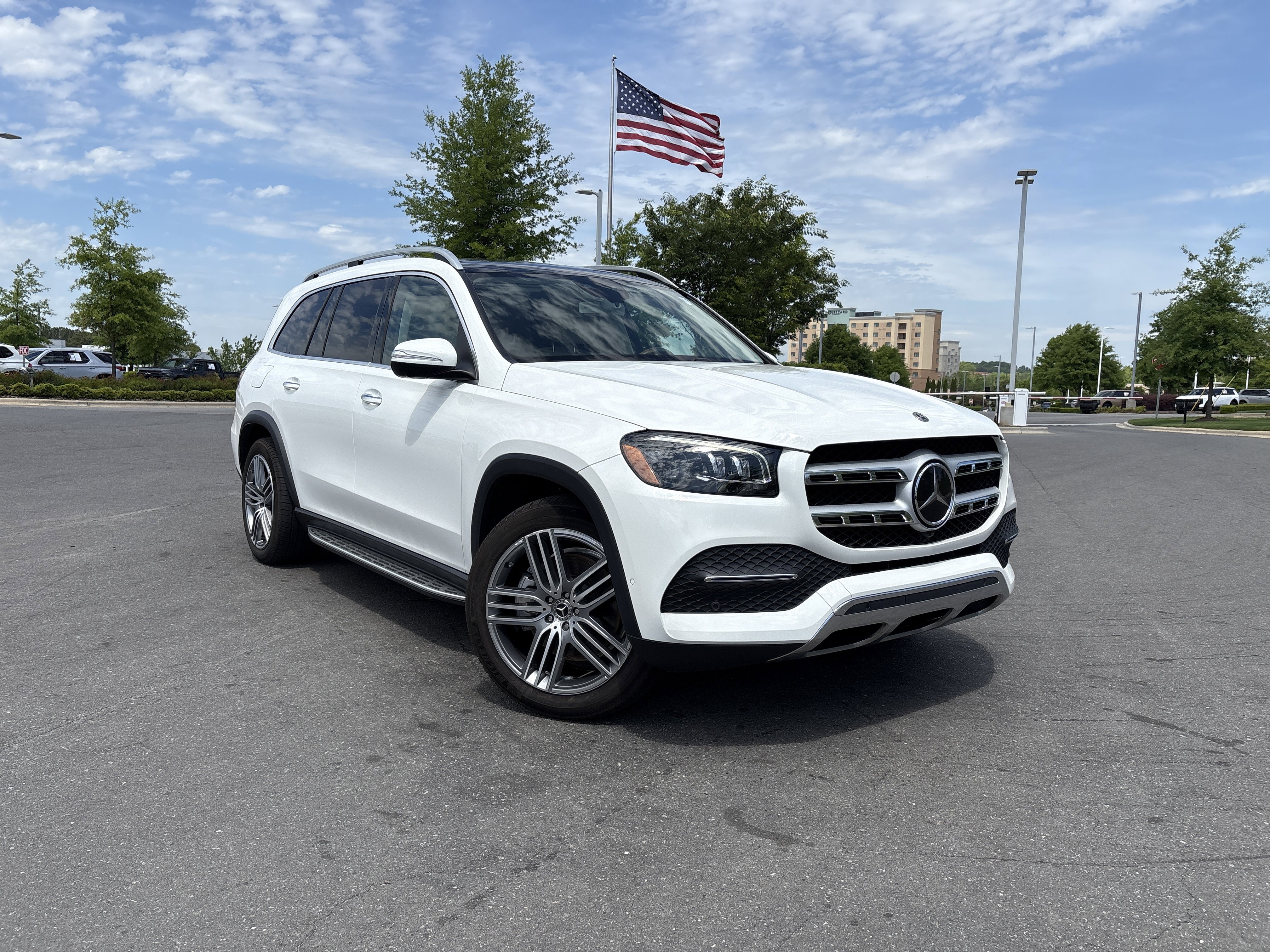 Used 2020 Mercedes-Benz GLS 450 4MATIC image 2
