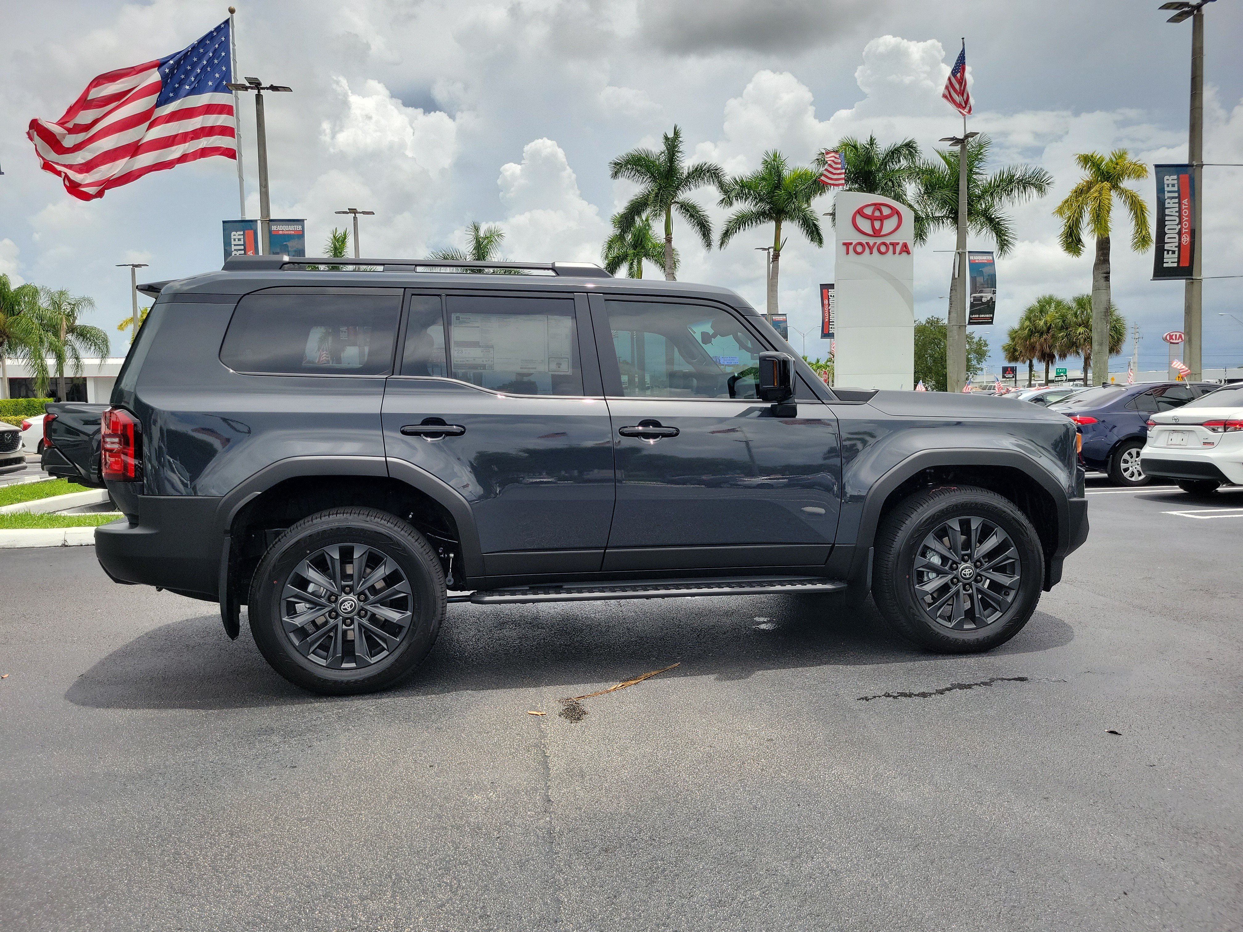 New 2027 Toyota Land Cruiser w/ Premium Package AWD/4WD image 13