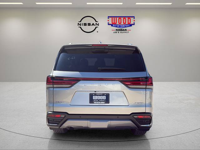 Used 2024 Lexus LX 600 4WD w/ Luxury Package image 3