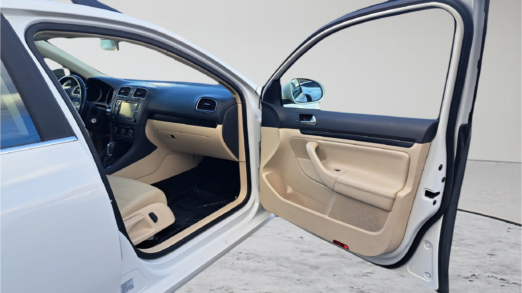 Used 2012 Volkswagen Jetta TDI FWD image 27
