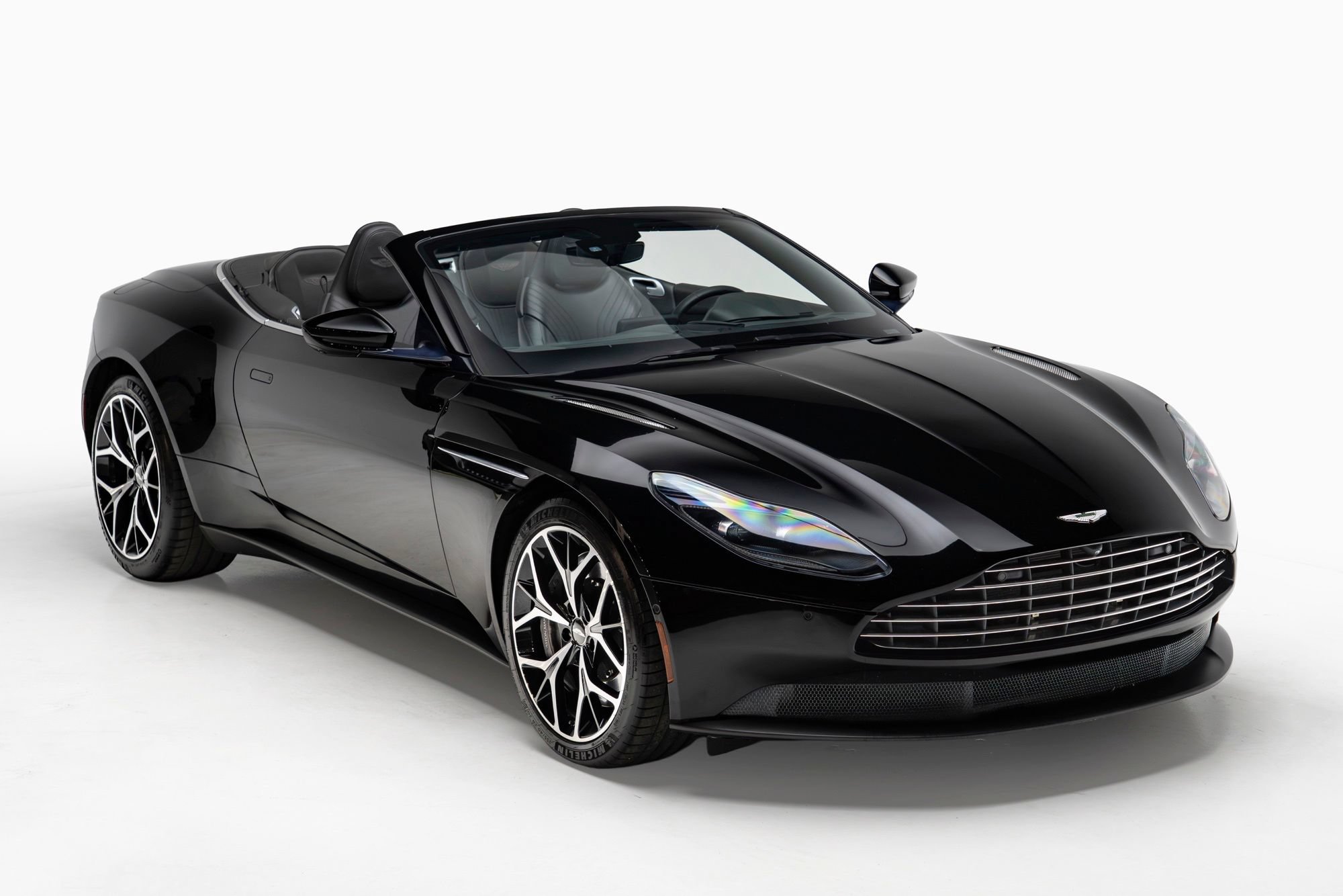 Used 2020 Aston Martin DB11 Volante RWD image 6