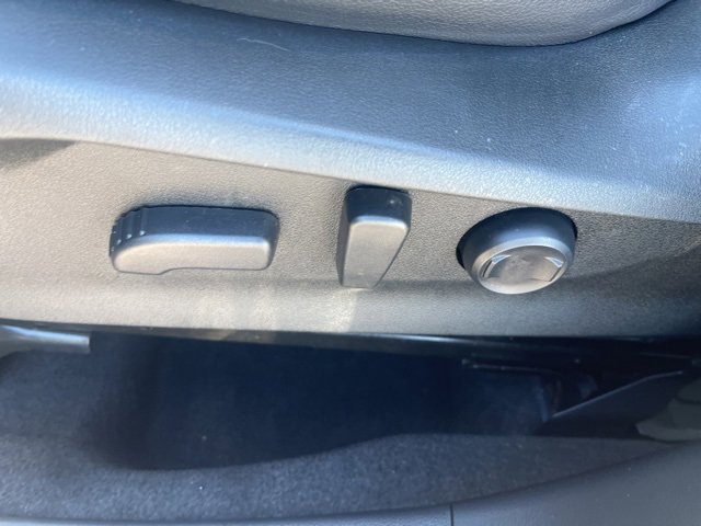 Used 2023 Subaru Forester Touring image 22