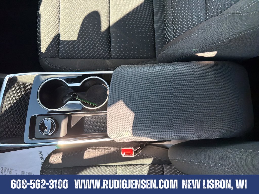 Used 2026 Chevrolet Equinox LT AWD/4WD image 25