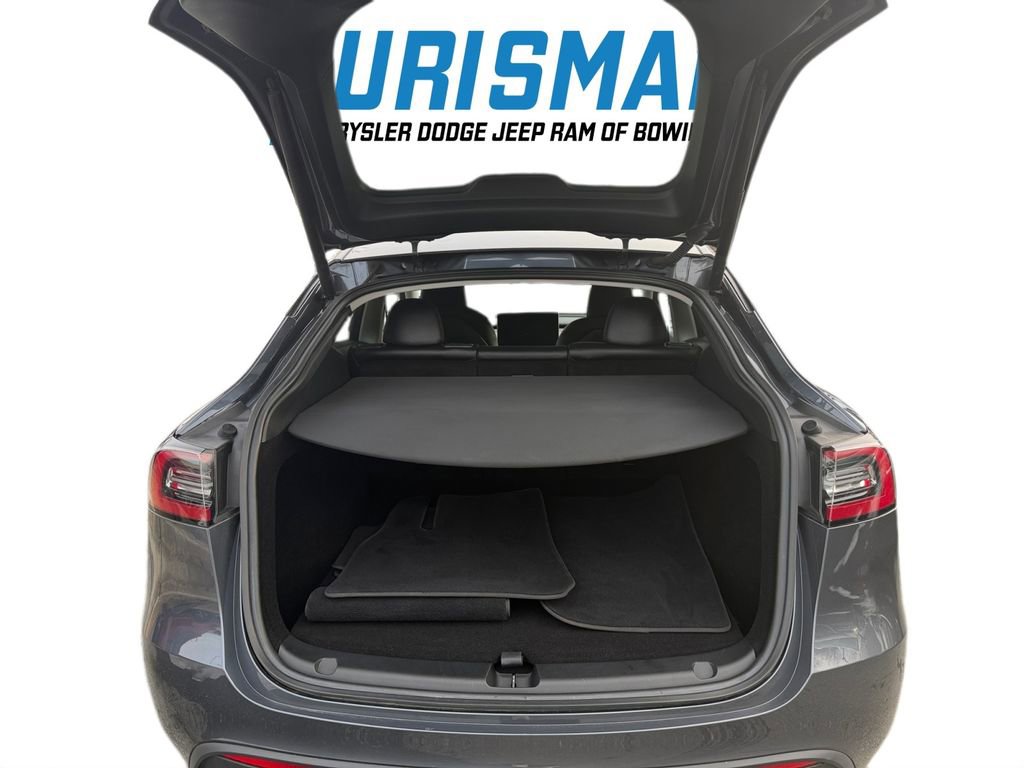 Used 2023 Tesla Model Y Long Range image 27