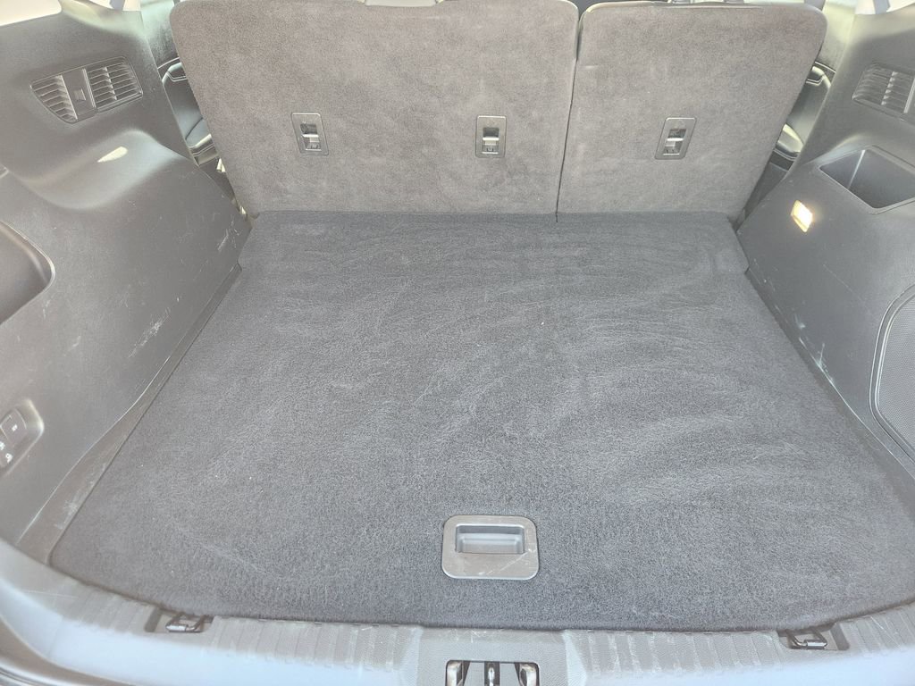 Used 2021 Ford Edge Titanium image 21