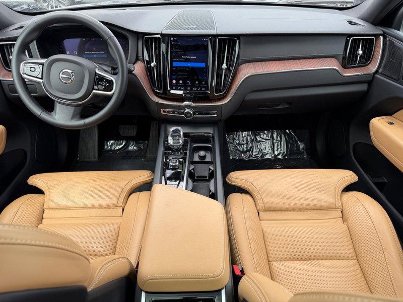 Certified 2023 Volvo XC60 B6 Ultimate w/ Climate Package AWD/4WD image 12