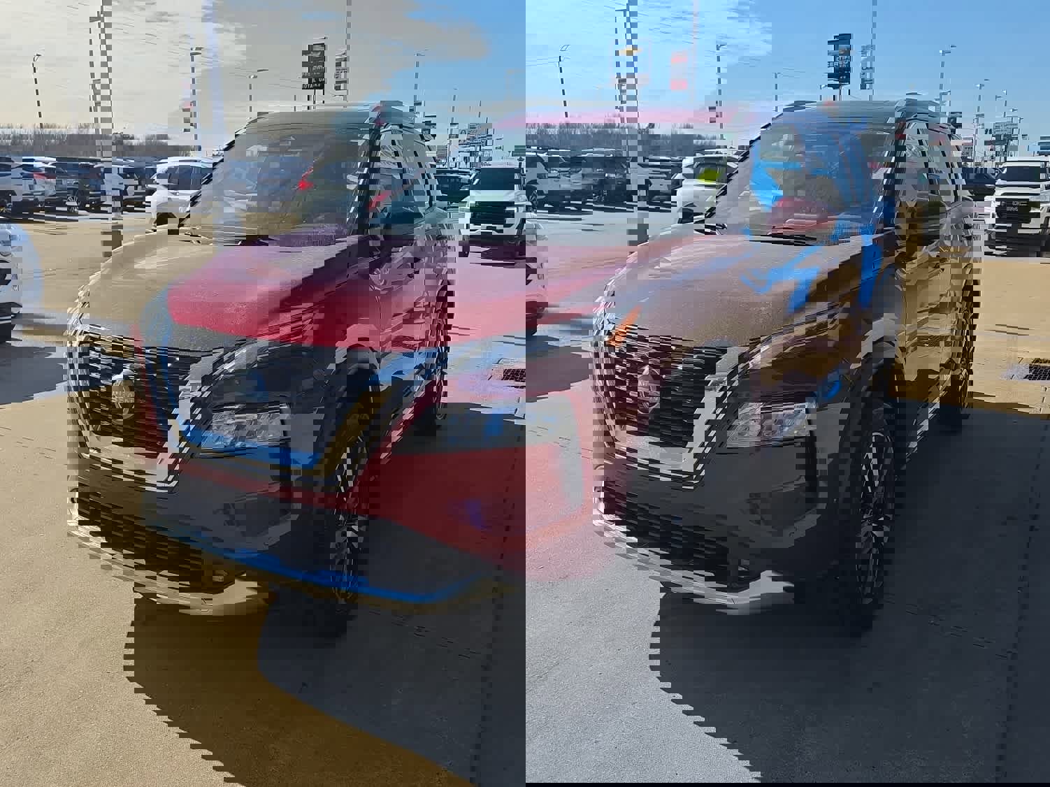 Used 2022 Nissan Rogue Platinum w/ Head-Up Display Package image 4