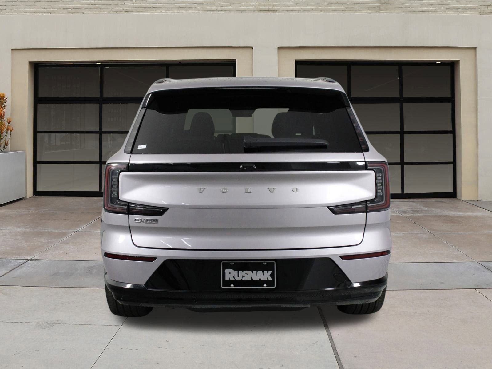 New 2026 Volvo EX90 Plus image 4