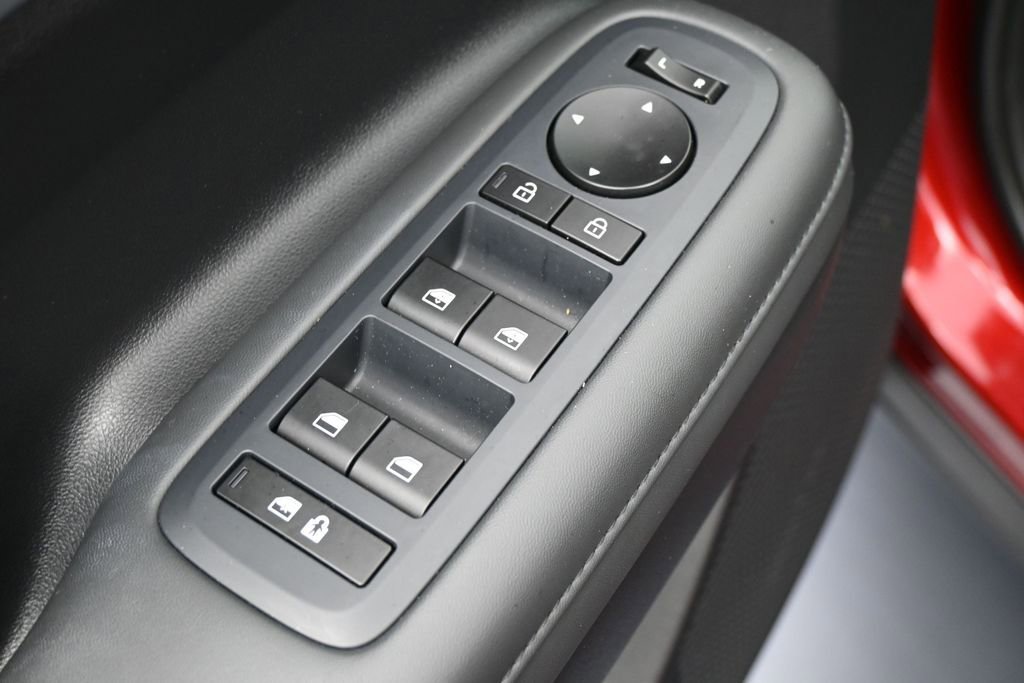 Used 2025 Hyundai Santa Fe SEL FWD image 14