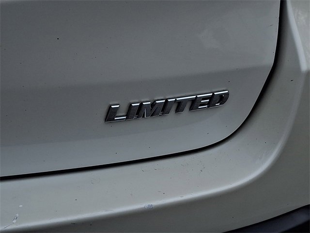 Used 2015 Toyota Highlander Limited image 34