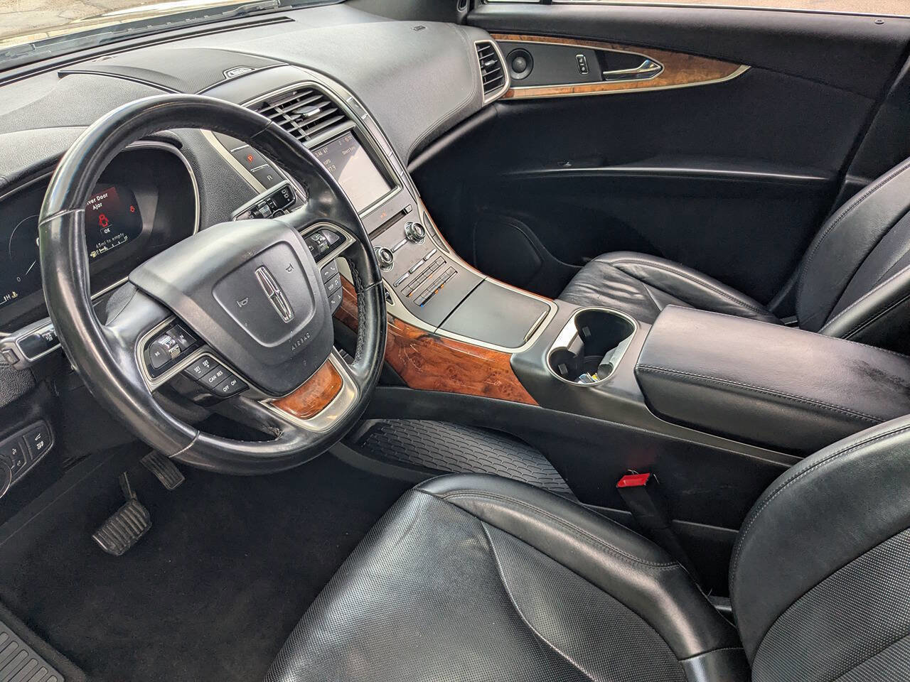 Used 2020 Lincoln Nautilus Reserve w/ Cargo Utility Package image 21