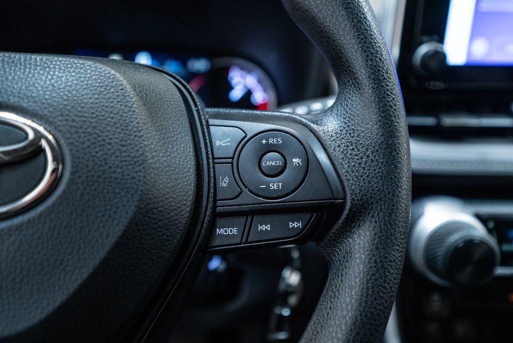 Used 2024 Toyota RAV4 LE image 20