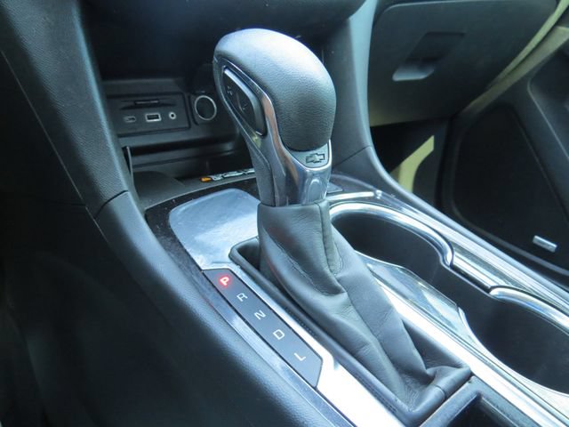 Used 2024 Chevrolet Equinox Premier FWD image 25