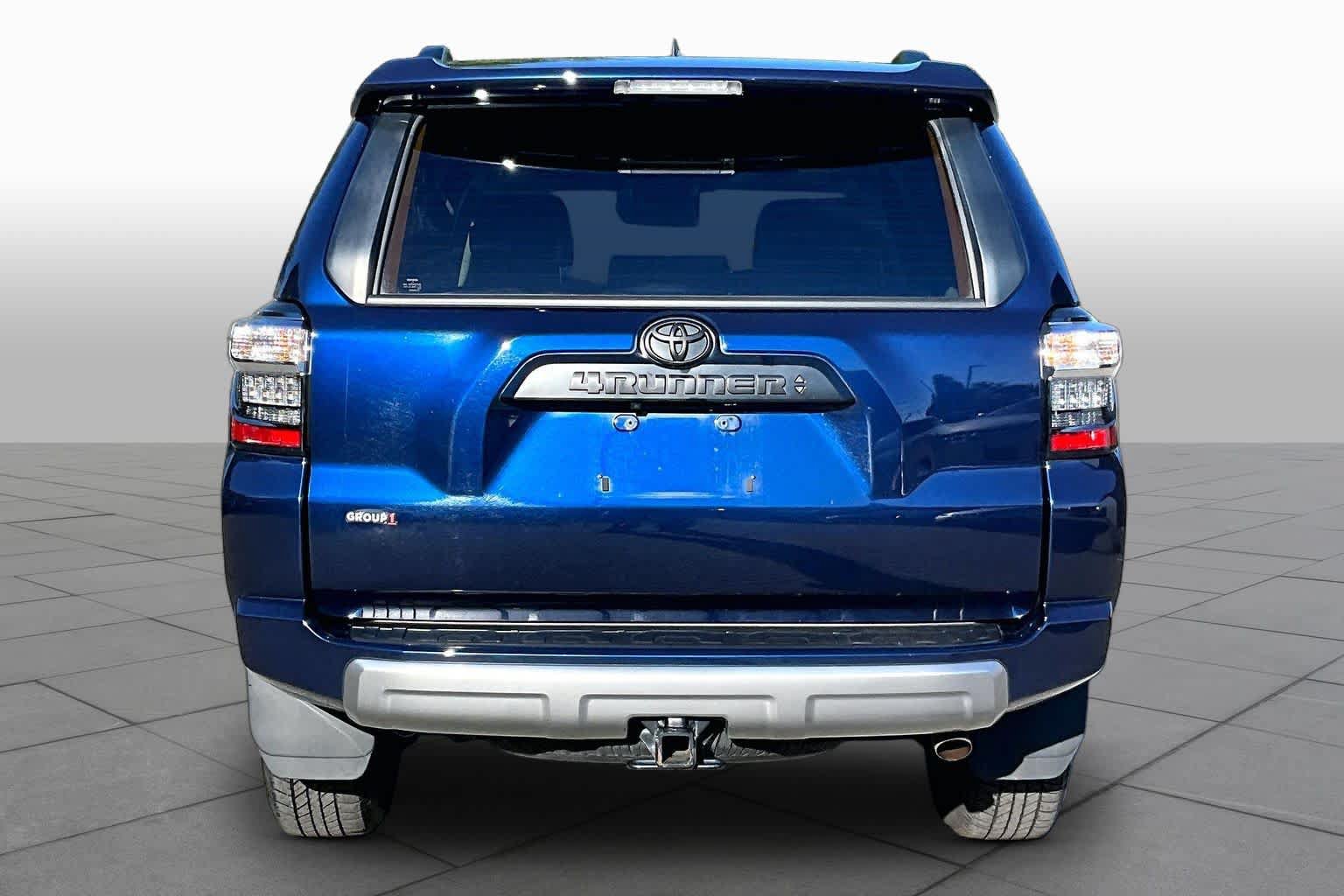 Certified 2023 Toyota 4Runner TRD Off-Road Premium w/ Moonroof Package AWD/4WD image 5