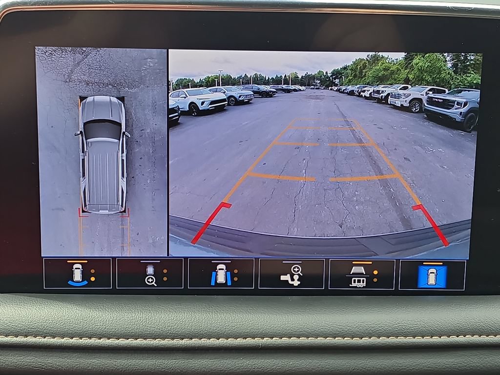 Used 2021 GMC Yukon XL AT4 w/ AT4 Premium Package AWD/4WD image 26