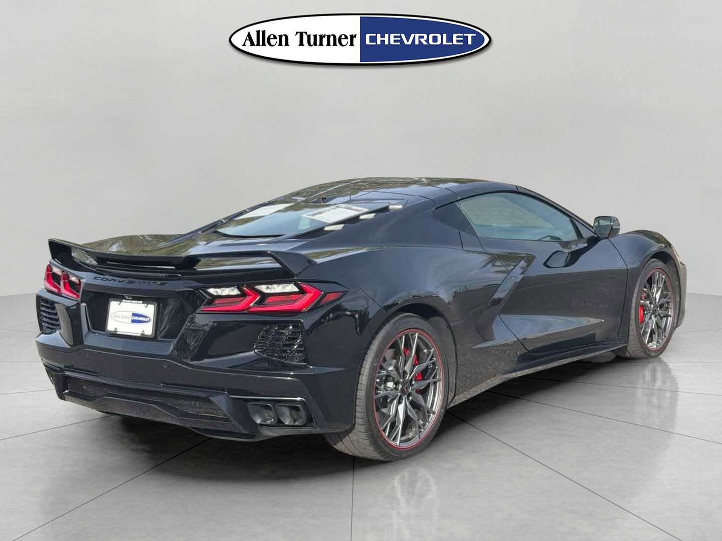 Used 2024 Chevrolet Corvette Stingray Premium Cpe w/ Z51 Performance Package image 4