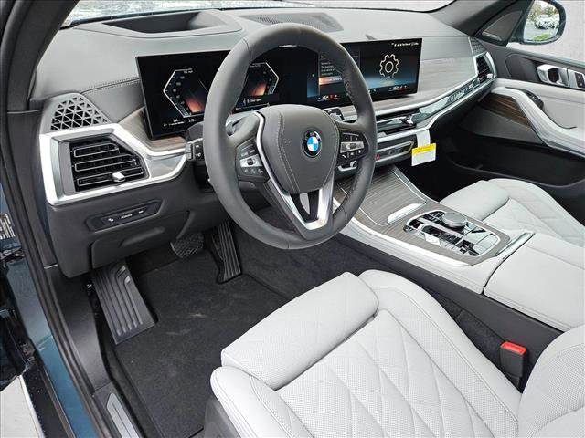New 2026 BMW X5 xDrive40i image 3
