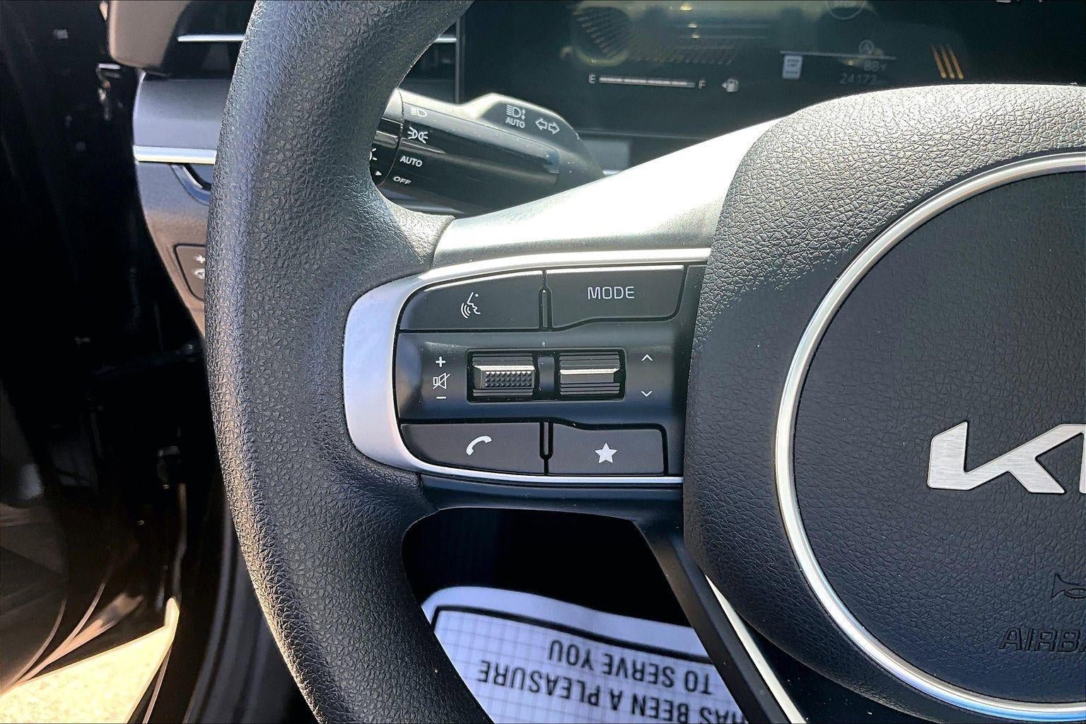 Used 2025 Kia K5 LXS FWD image 11