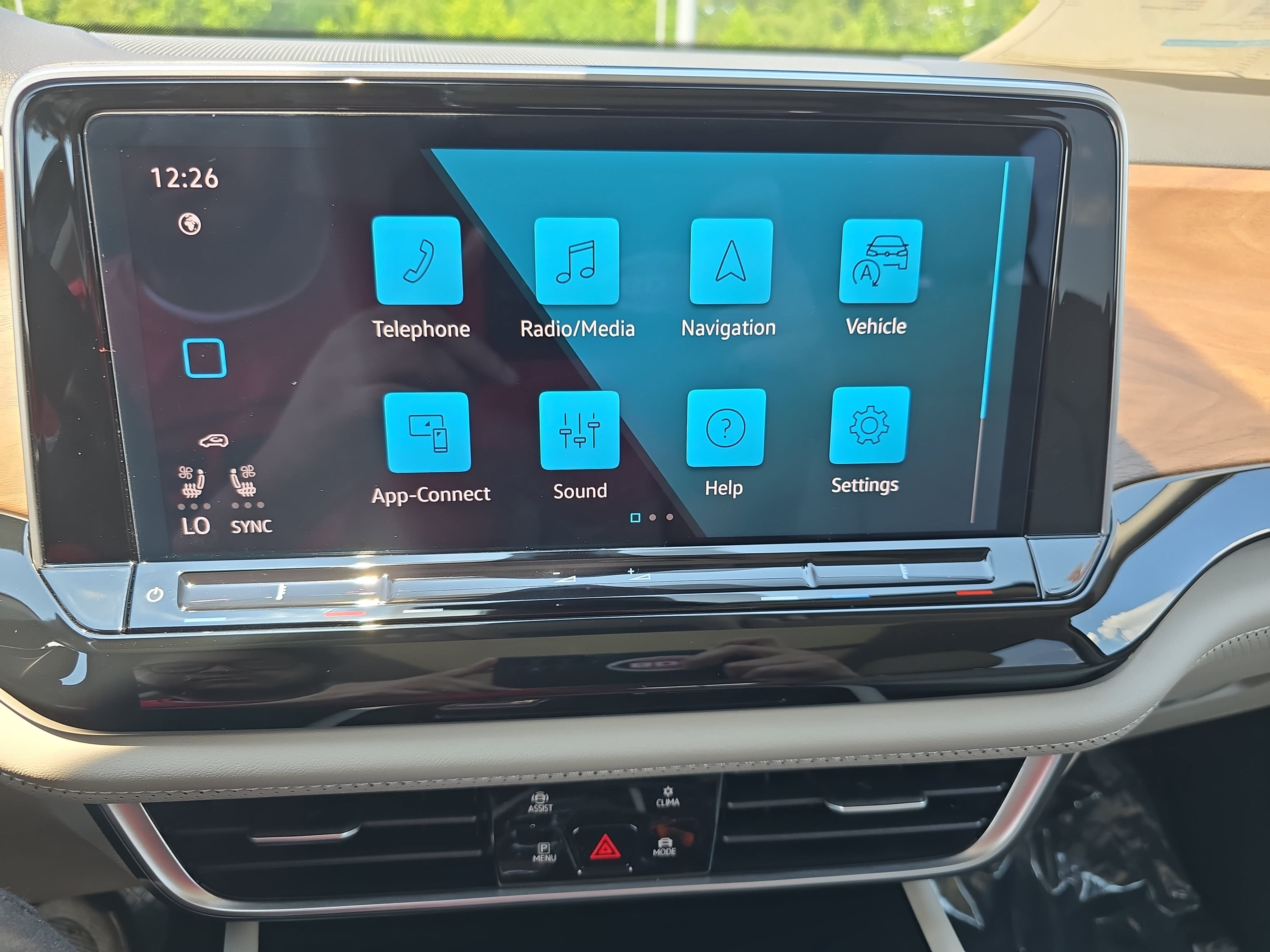 New 2026 Volkswagen Atlas SE FWD image 21