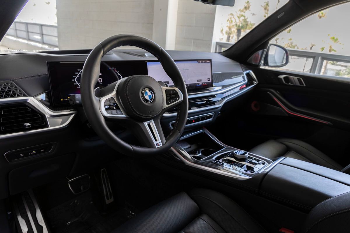 Used 2025 BMW X7 M60i AWD/4WD image 17