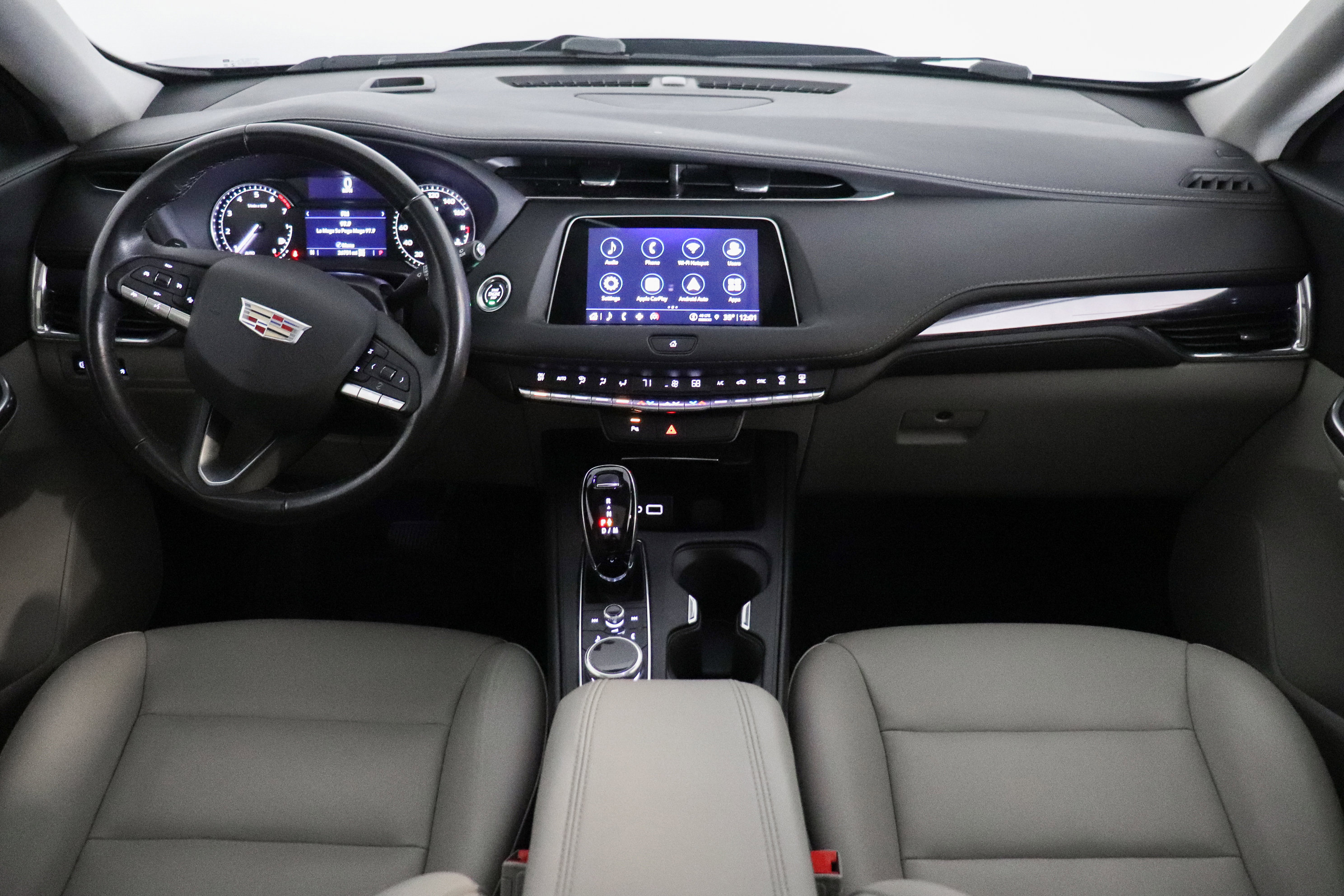 Used 2023 Cadillac XT4 Luxury image 28