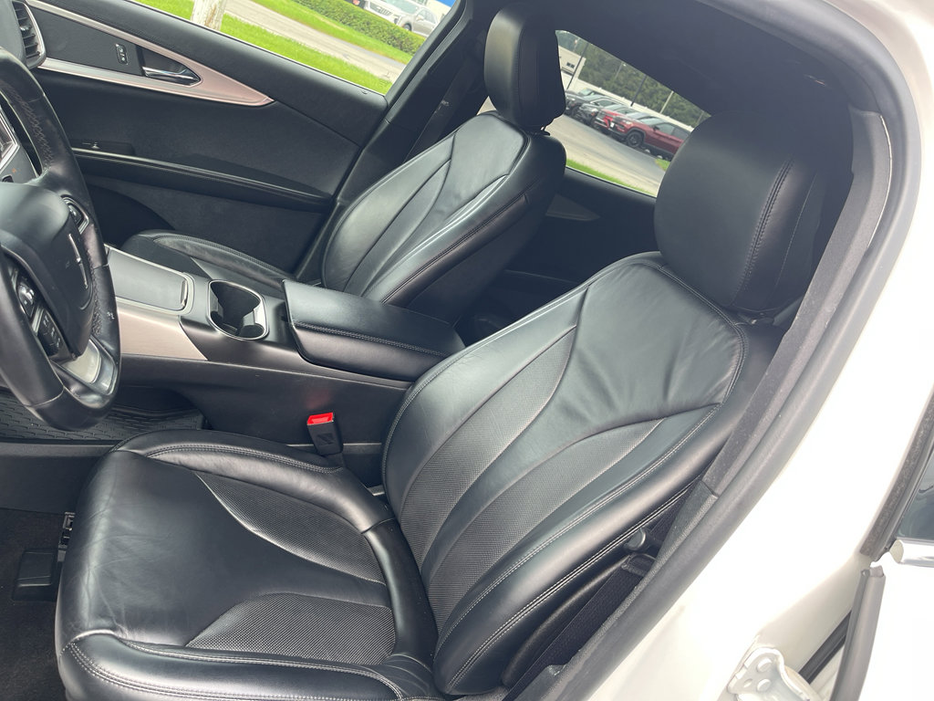 Used 2020 Lincoln Nautilus Premier w/ Equipment Group 101A image 20