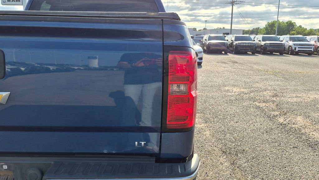 Used 2017 Chevrolet Silverado 1500 LT w/ All Star Edition RWD image 9