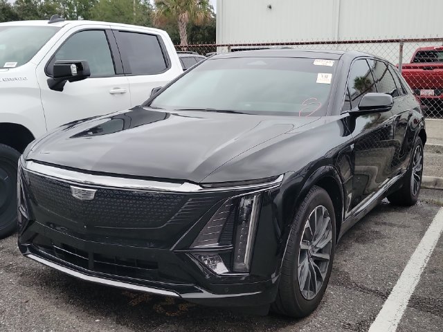 Certified 2024 Cadillac Lyriq Sport AWD/4WD image 3