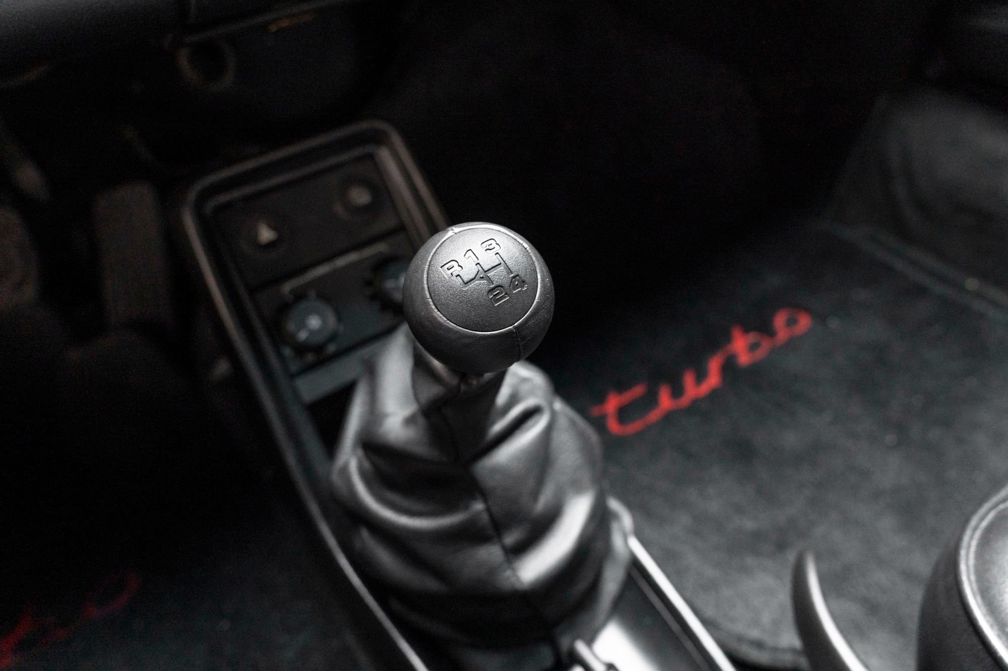 Used 1988 Porsche 911 Carrera RWD image 33