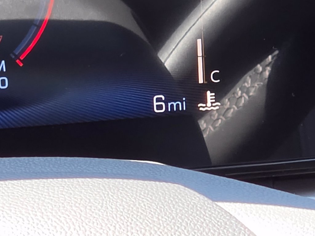New 2026 Chevrolet Trax ACTIV w/ Driver Confidence Package FWD image 17