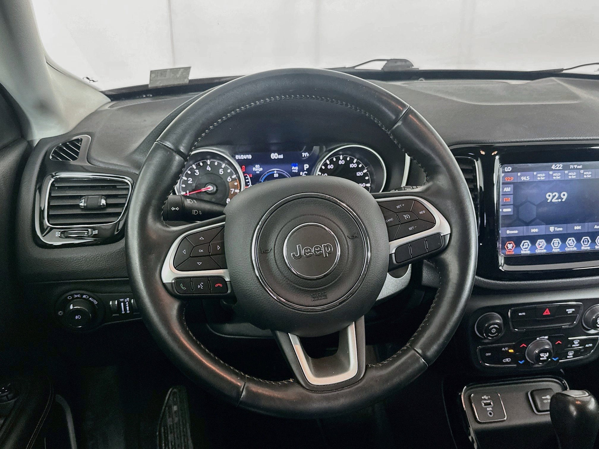 Used 2019 Jeep Compass Limited FWD image 17