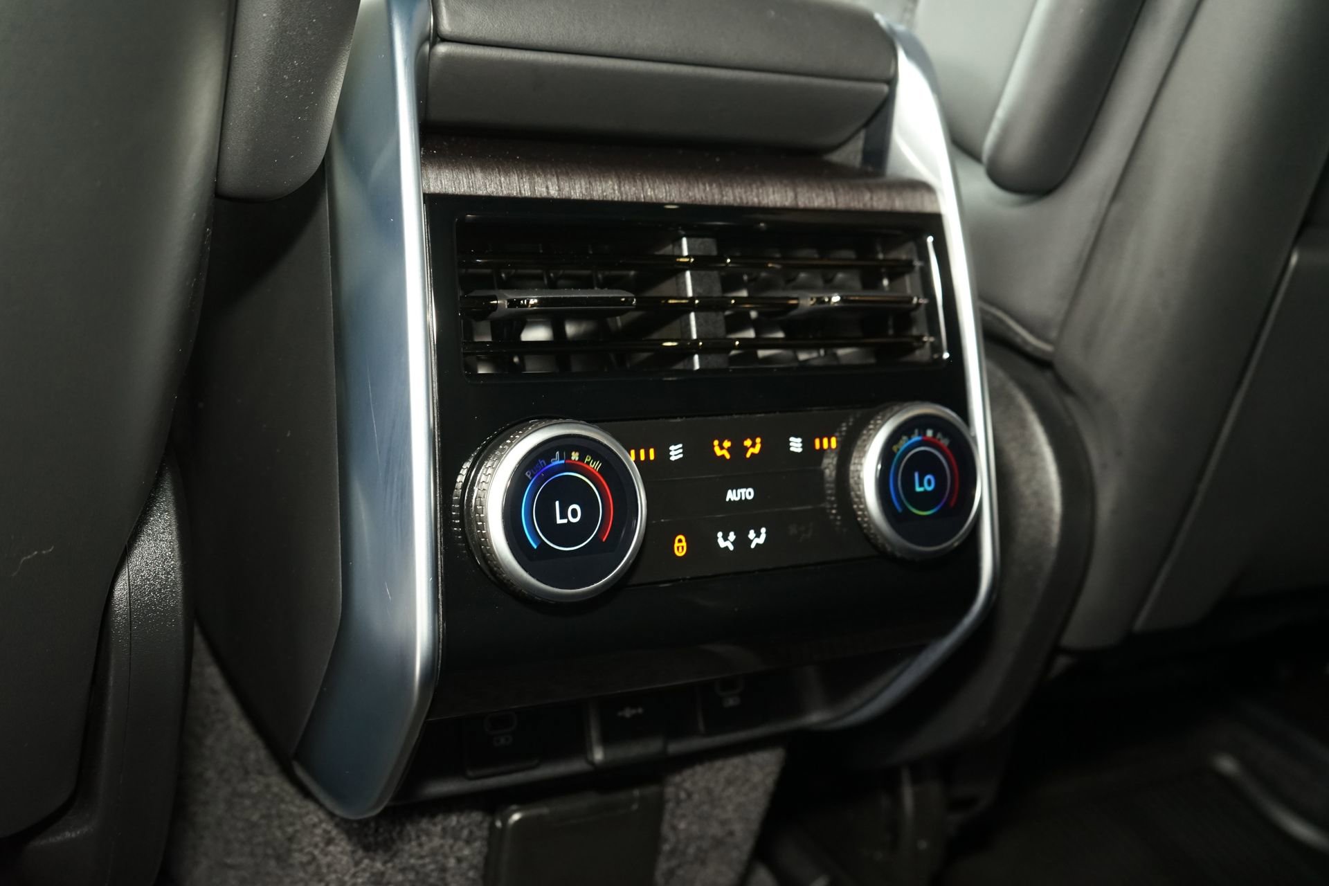 Used 2023 Land Rover Range Rover SE AWD/4WD image 24