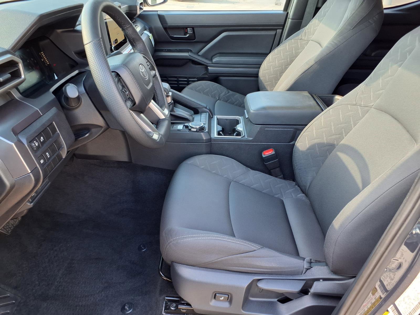 Used 2025 Toyota Tacoma SR5 w/ SR5 Upgrade Package AWD/4WD image 13