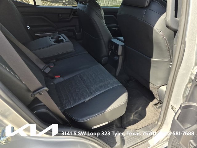 Used 2025 Toyota 4Runner TRD Off-Road Premium AWD/4WD image 18