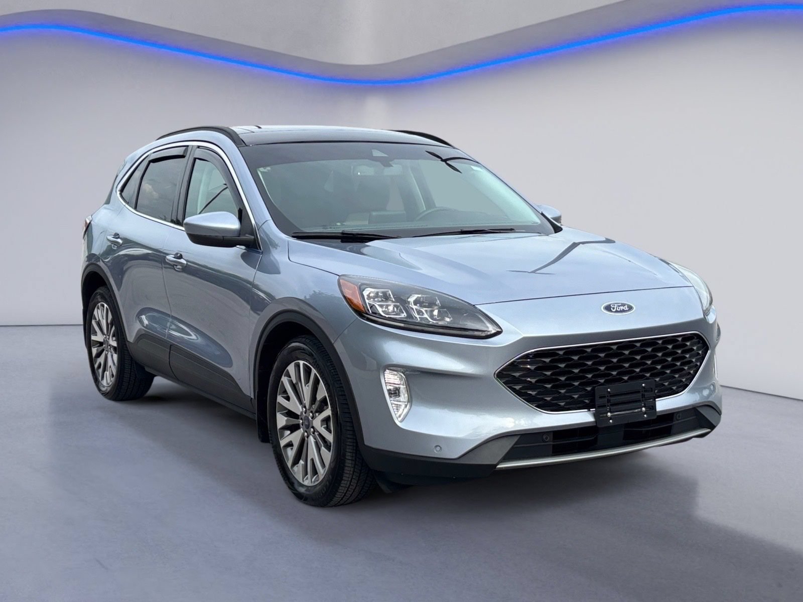Used 2022 Ford Escape Titanium FWD image 5