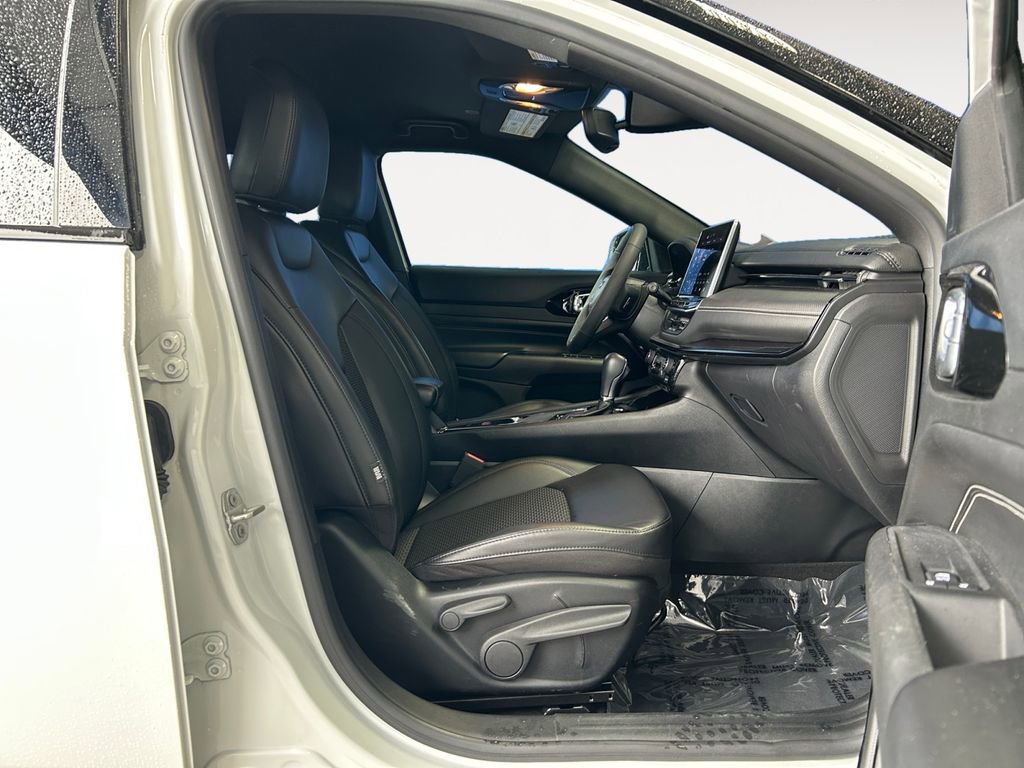 Used 2022 Jeep Compass Altitude image 13