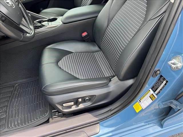 Used 2024 Toyota Camry SE FWD image 7